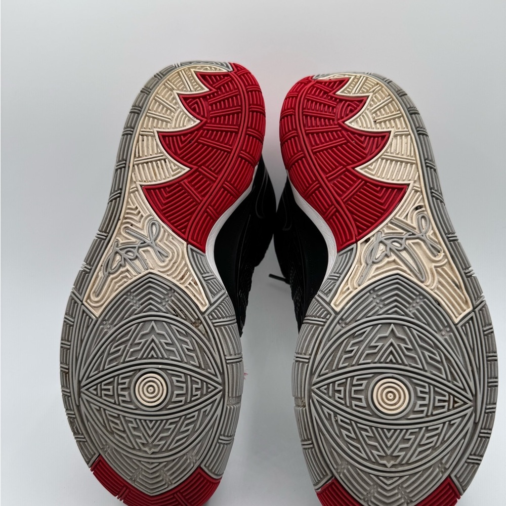 Nike Men's Black and Red Athletic Shoes size 8 - Picture 7 of 10